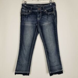 Vanity Collection Womens Cropped Jeans Size 27 Premium Blue Distressed Denim‎